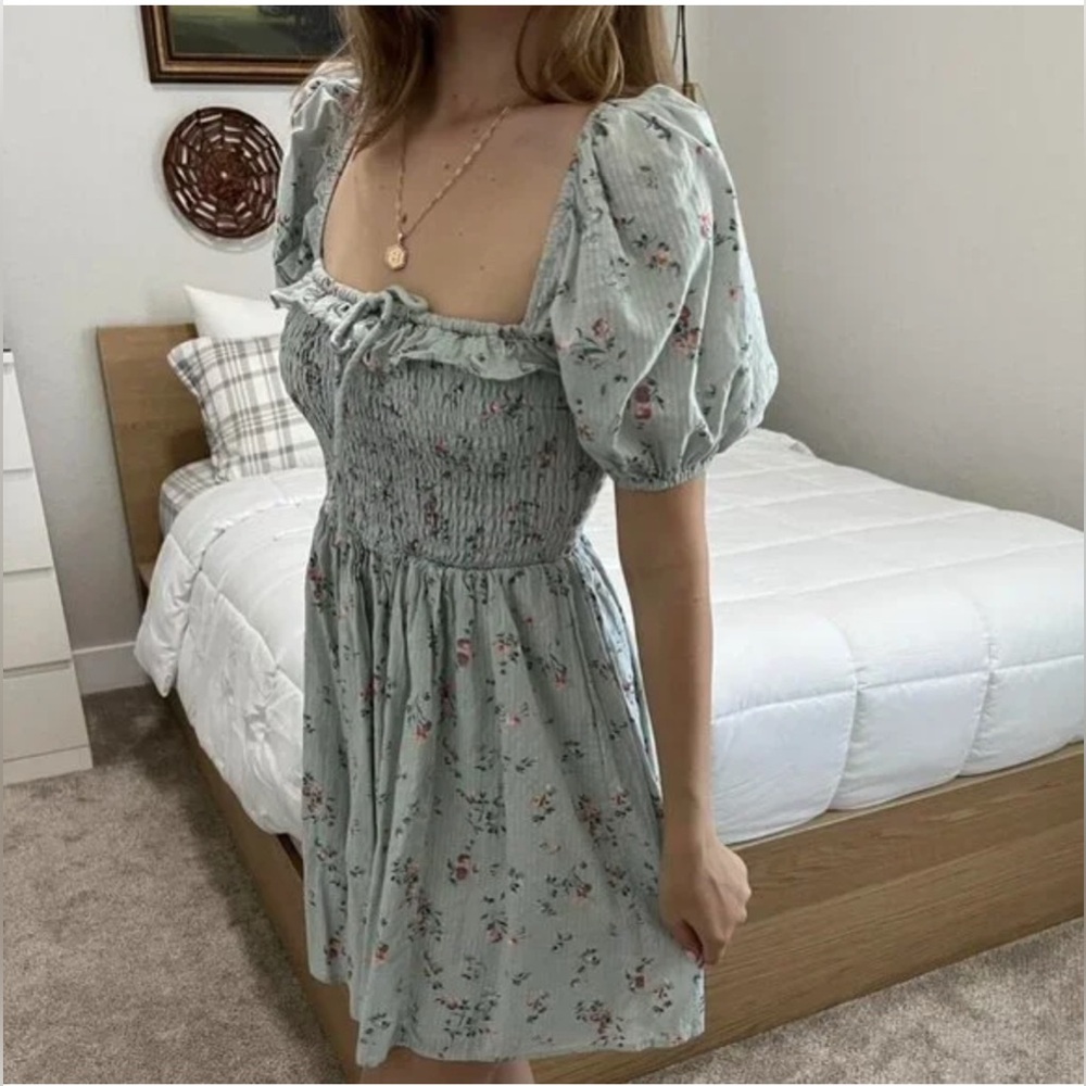 Abercrombie & Fitch Smocked Bodice Mini Dress NWT - Picture 3 of 3